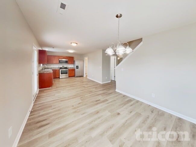 Foto del edificio - 6800 Lakinsville Ln