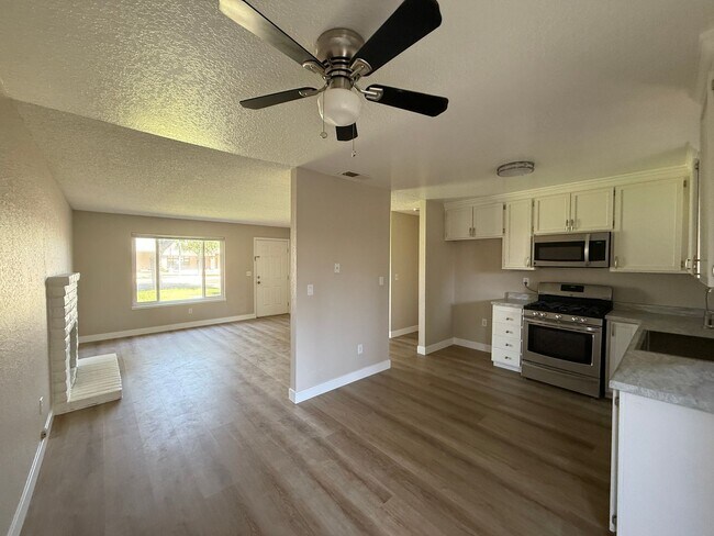 Foto del edificio - Comfort & Convenience in Patterson