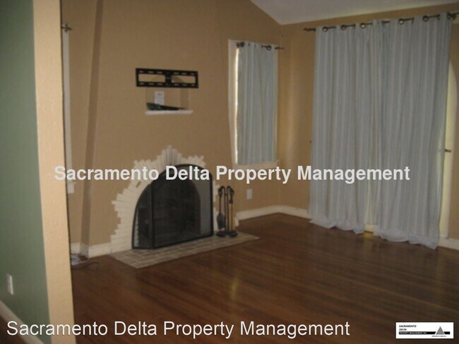 Foto del edificio - 2 br, 1 bath House - 2685 Marty Way