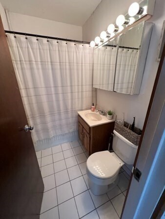 Foto del edificio - 100 E Brookline St