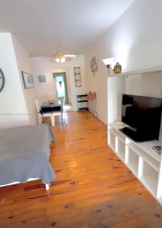 Foto del edificio - 644 Meridian Ave