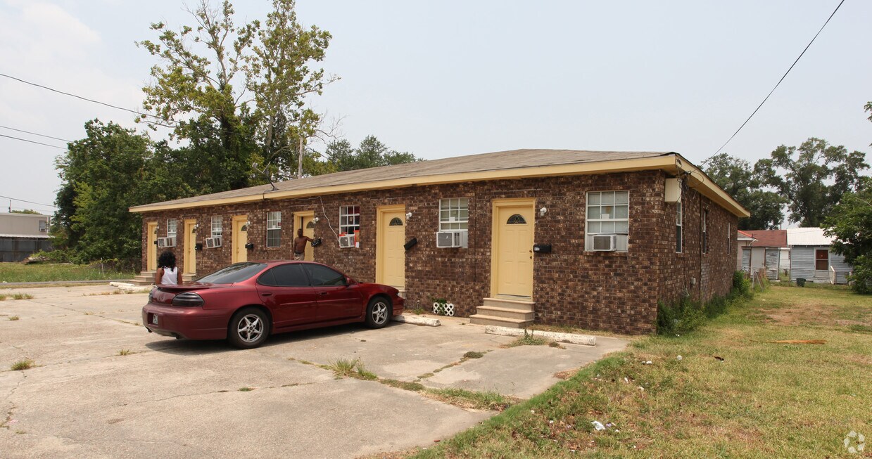Foto del edificio - 903-913 Burmaster St