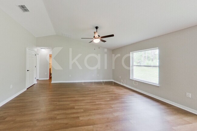 Foto del edificio - 8239 SW 135th Street Rd