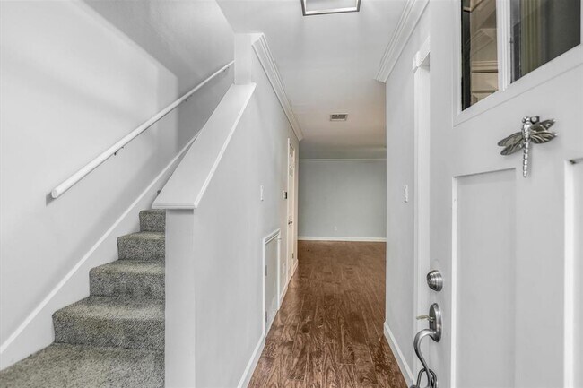 Foto del edificio - 6727 Old Quarry Ln