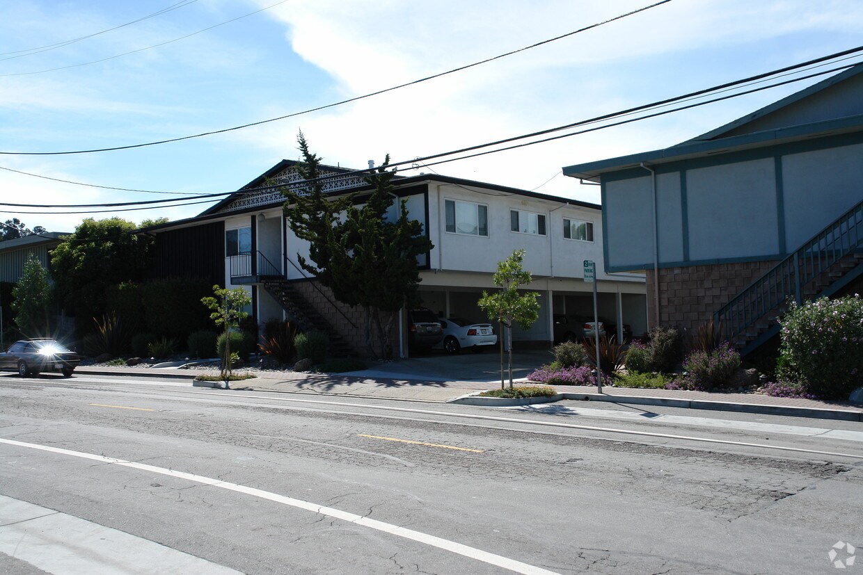 Primary Photo - 620 Masonic Way
