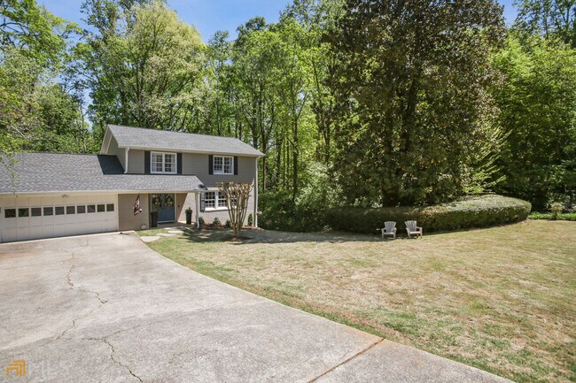 Building Photo - 3181 Leconte Ave