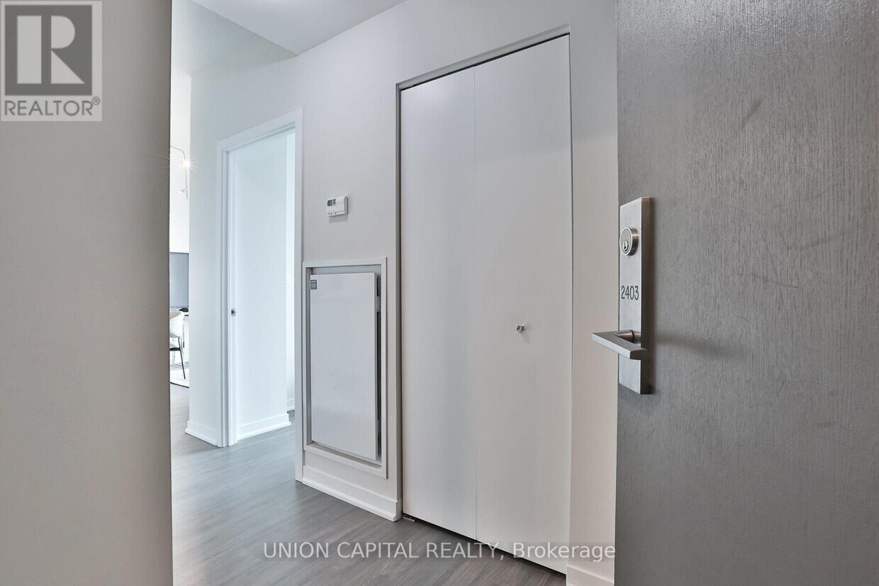 Photo principale - 150-2150 E Liberty St