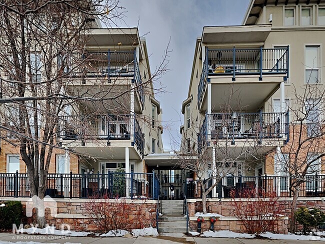 Building Photo - 1521 Vine St