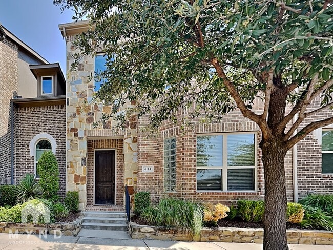 Building Photo - 4144 Riverside Dr