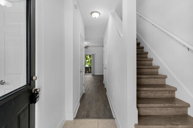 Foto del edificio - 15284-15331 US-331 BUS