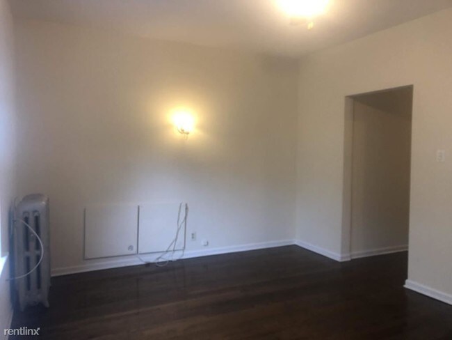 Foto del edificio - 5775 N Ridge Ave