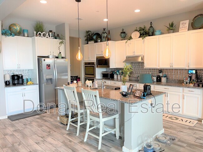 Foto del edificio - 25662 N 103rd Ave