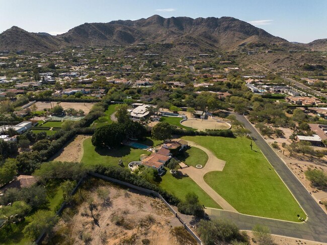Foto del edificio - 5057 E Sky Desert Ln