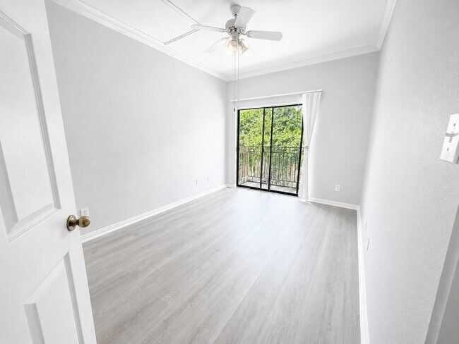 Foto del edificio - 9400 Bellaire Blvd