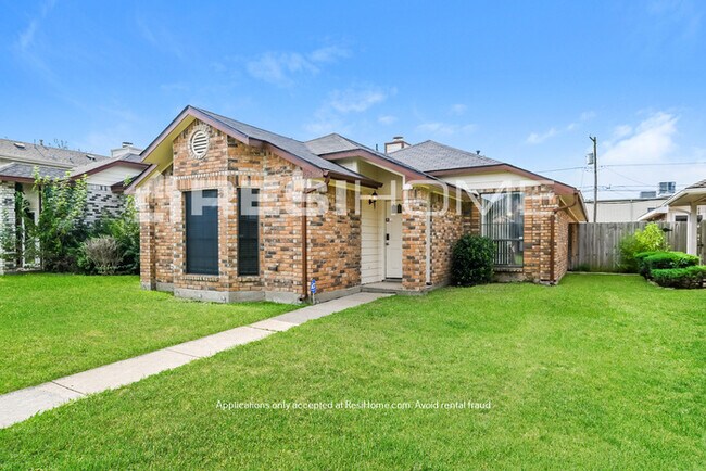 Building Photo - NEWLY RENOVATED HOME FOR RENT!