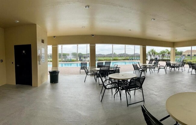 Foto del edificio - 2992 Langdon Ln N