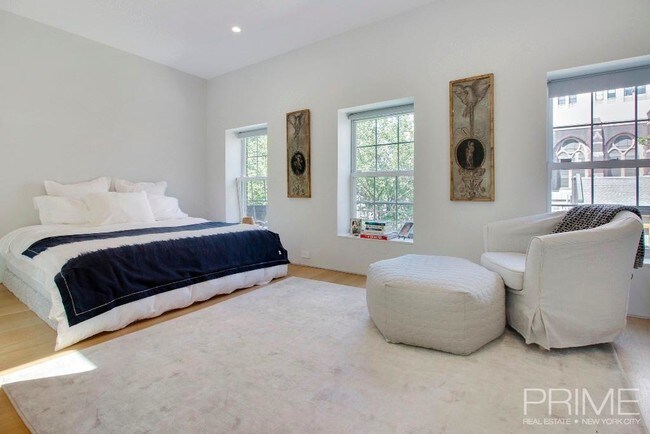Foto del edificio - 132 Fort Greene Pl
