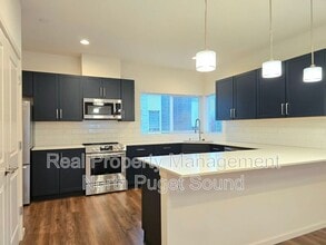 Building Photo - 17417 W Main St