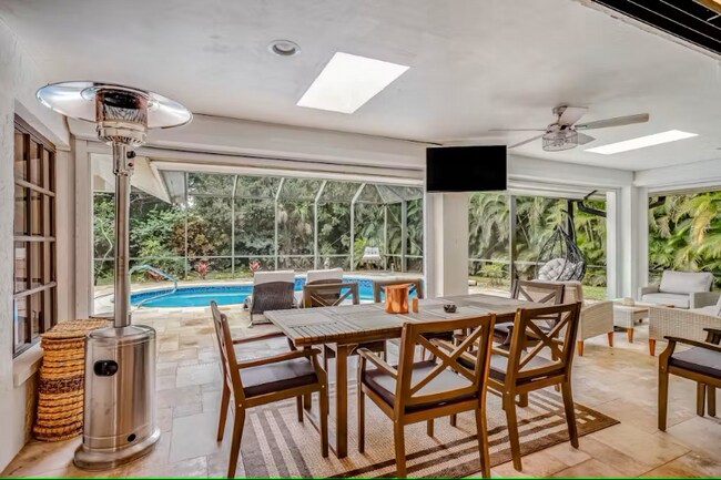 Foto del edificio - 2365 Kings Lake Blvd