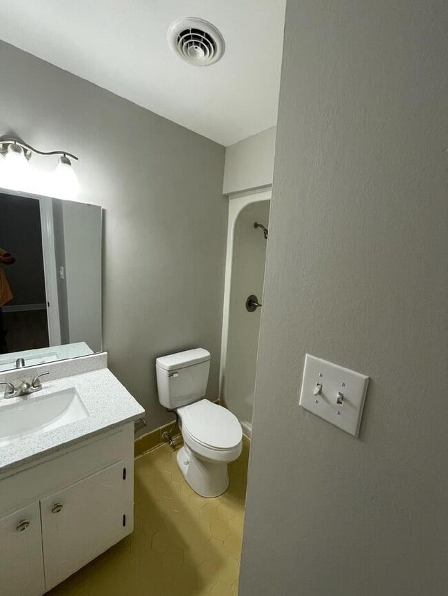Foto del edificio - 3 Bedroom 2 bath