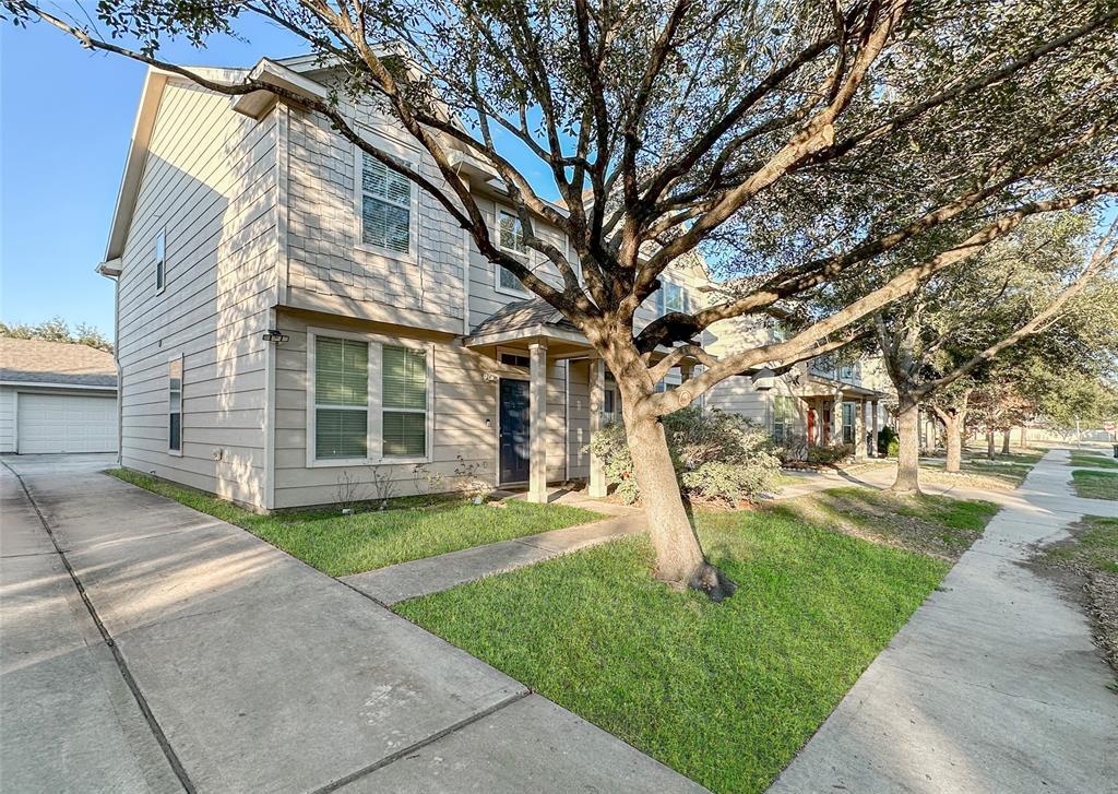 Primary Photo - 16742 Libson Falls Dr