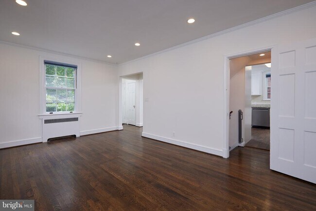 Building Photo - 4206 Leland St