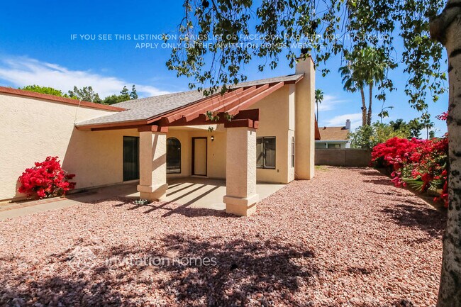 Foto del edificio - 1701 N Pleasant Dr