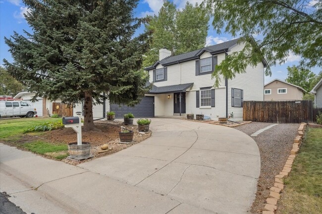 Bright, Modern Home on a Spacious Lot in a... - Bright, Modern Home on a Spacious Lot in a...