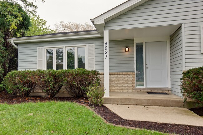 Foto del edificio - 4021 N Bloomington Ave