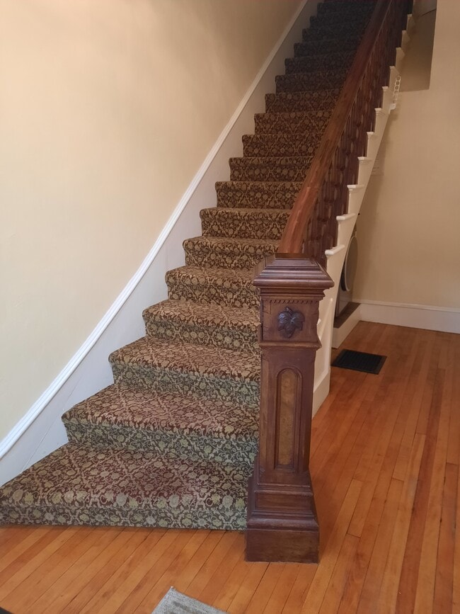 Entry - 31B Kinsley St