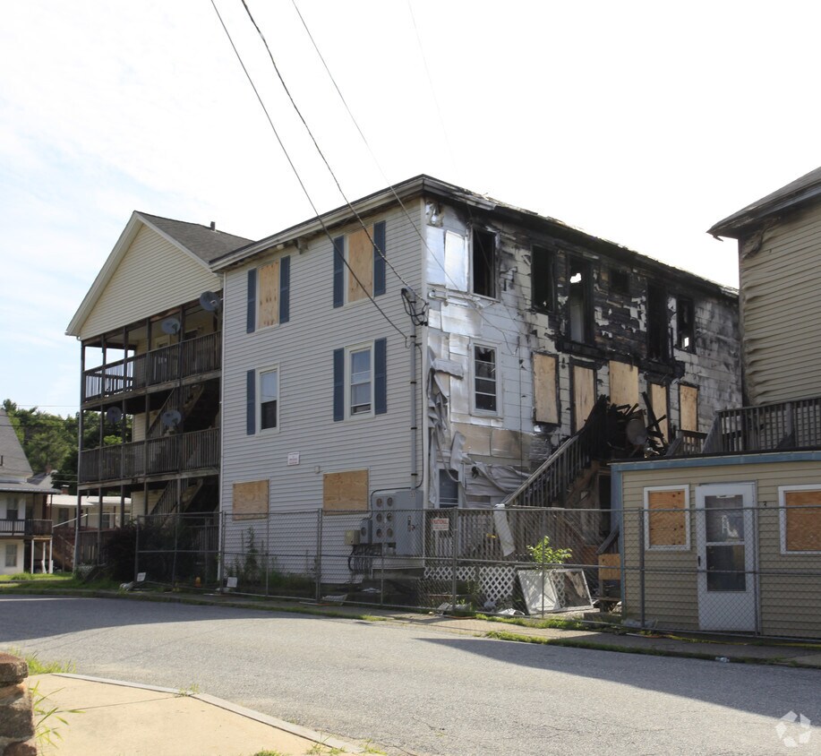 2931 Cross Pl, Northbridge, MA 01534 Apartments in Northbridge, MA