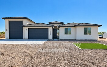 Building Photo - 15831 W Jomax Rd