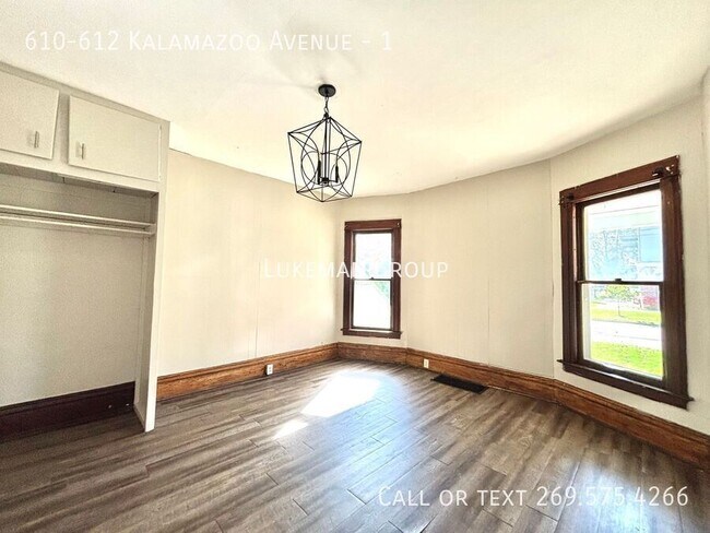 Building Photo - 610-612 Kalamazoo Avenue-1