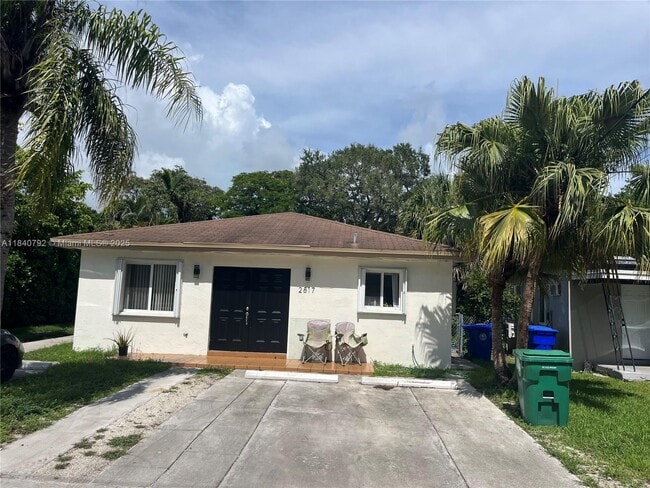 Foto del edificio - 2817 SW 39th Ave
