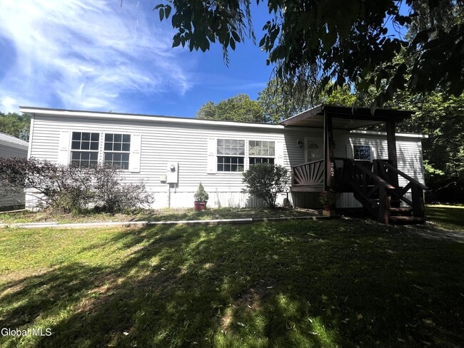 Building Photo - 362 Hoags Corners Rd