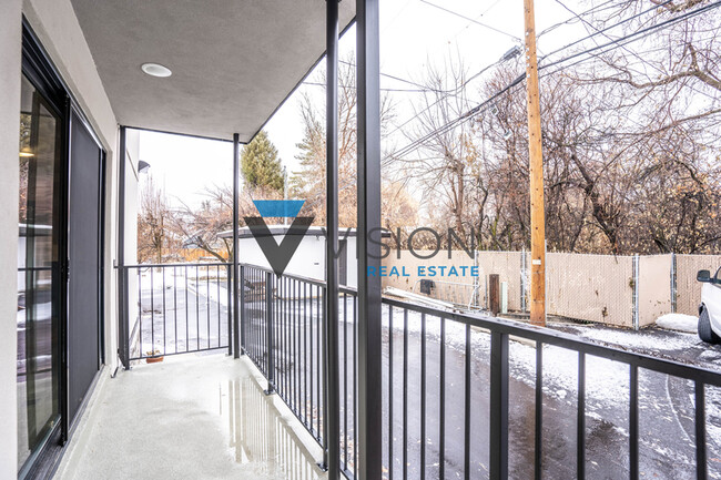Building Photo - 95 S 100 E