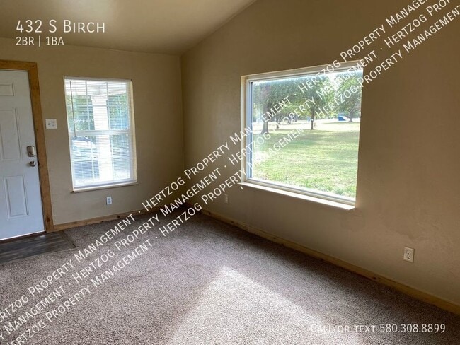 Building Photo - 432 S Birch-