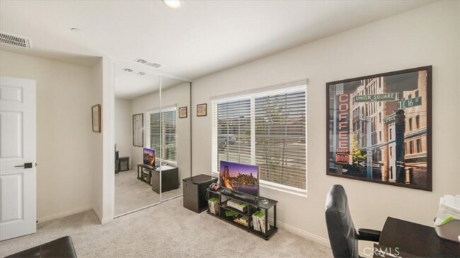Foto del edificio - 22739 Morning Spruce St