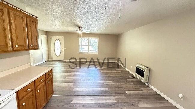Building Photo - Cute Country Home in Kentucky Lakes