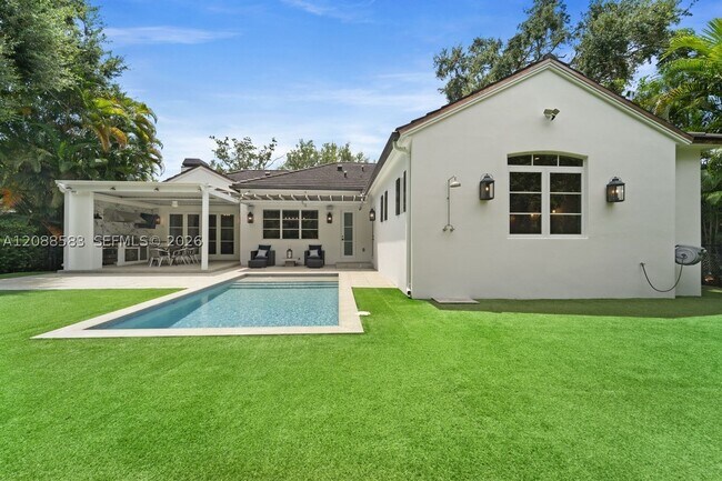 Foto del edificio - 5851 SW 77th Terrace