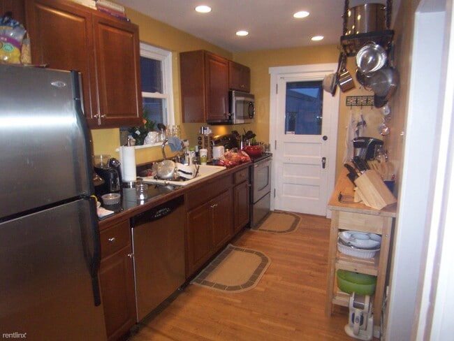 Building Photo - 3 br, 1 bath House - 311 Beaver St