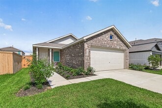 Building Photo - 16846 Spotted Oak Dr