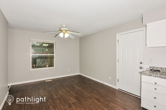 Building Photo - 2409 Country Place Drive, Maryland Heights...