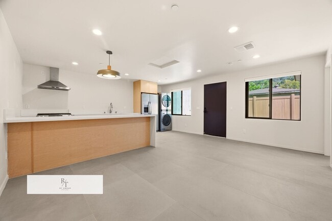 Building Photo - 414 Stedman Pl