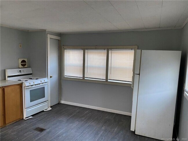 Foto del edificio - 16 Terrace Dr