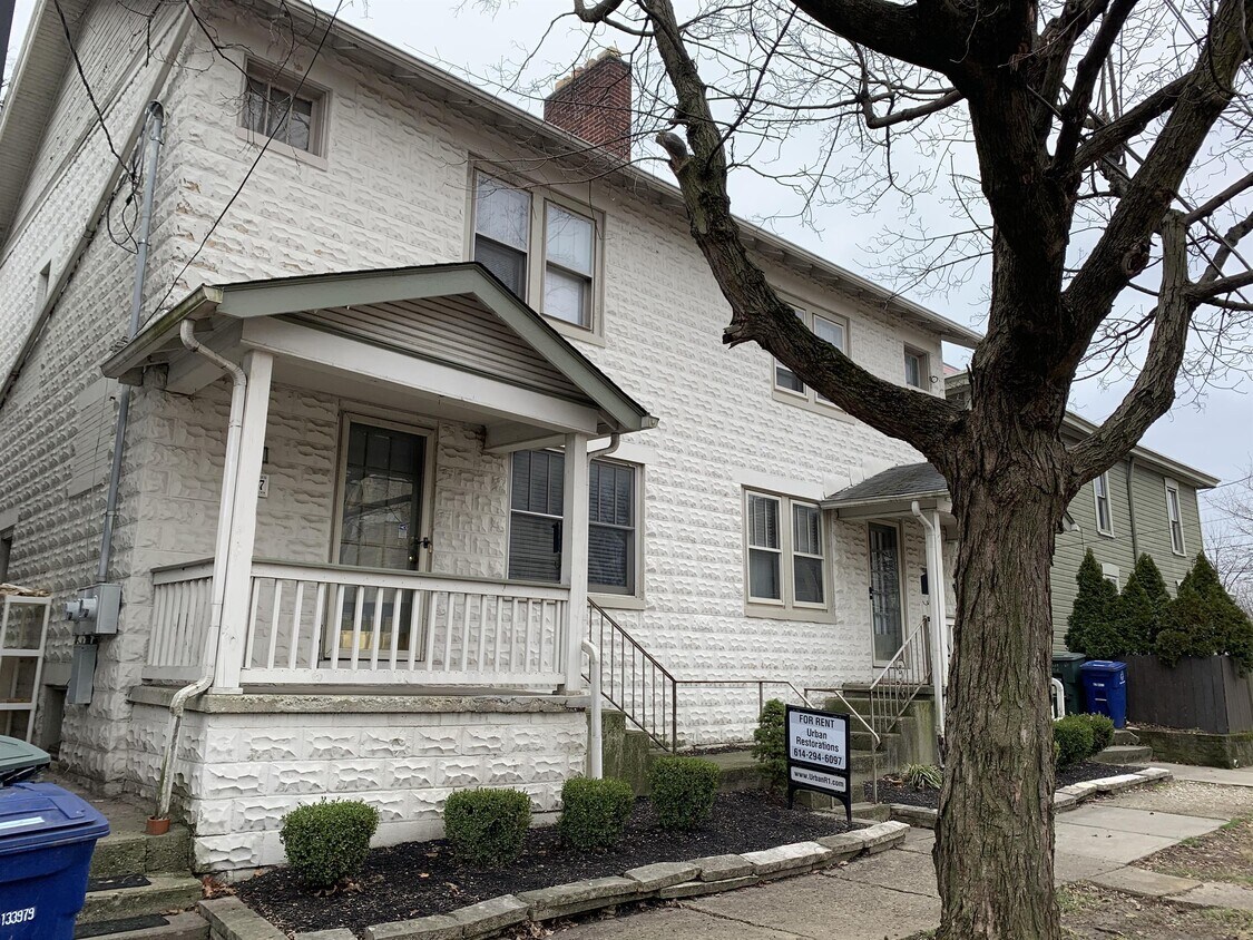 Foto principal - 167 E Lincoln St