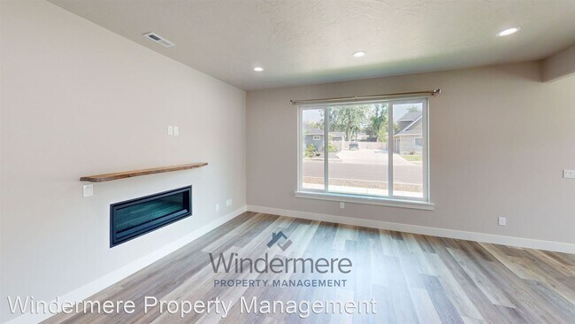 Foto del edificio - 3 br, 2.5 bath House - 838 SE Whispering C...