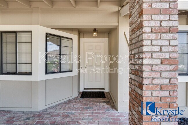 Foto del edificio - 343 Clydesdale Dr