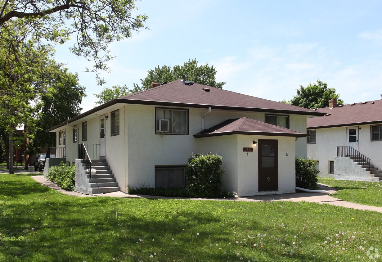 Primary Photo - 1732 Roliins Ave SE