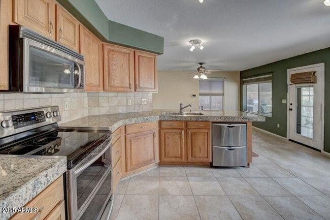 Building Photo - 4114 E Desert Marigold Dr